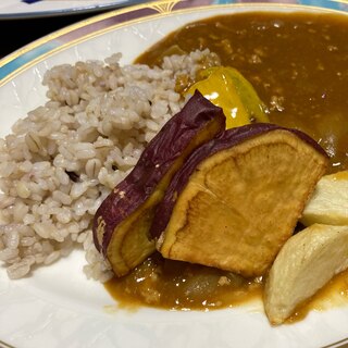 残りの《2日目のカレーにフライドベジタブル》